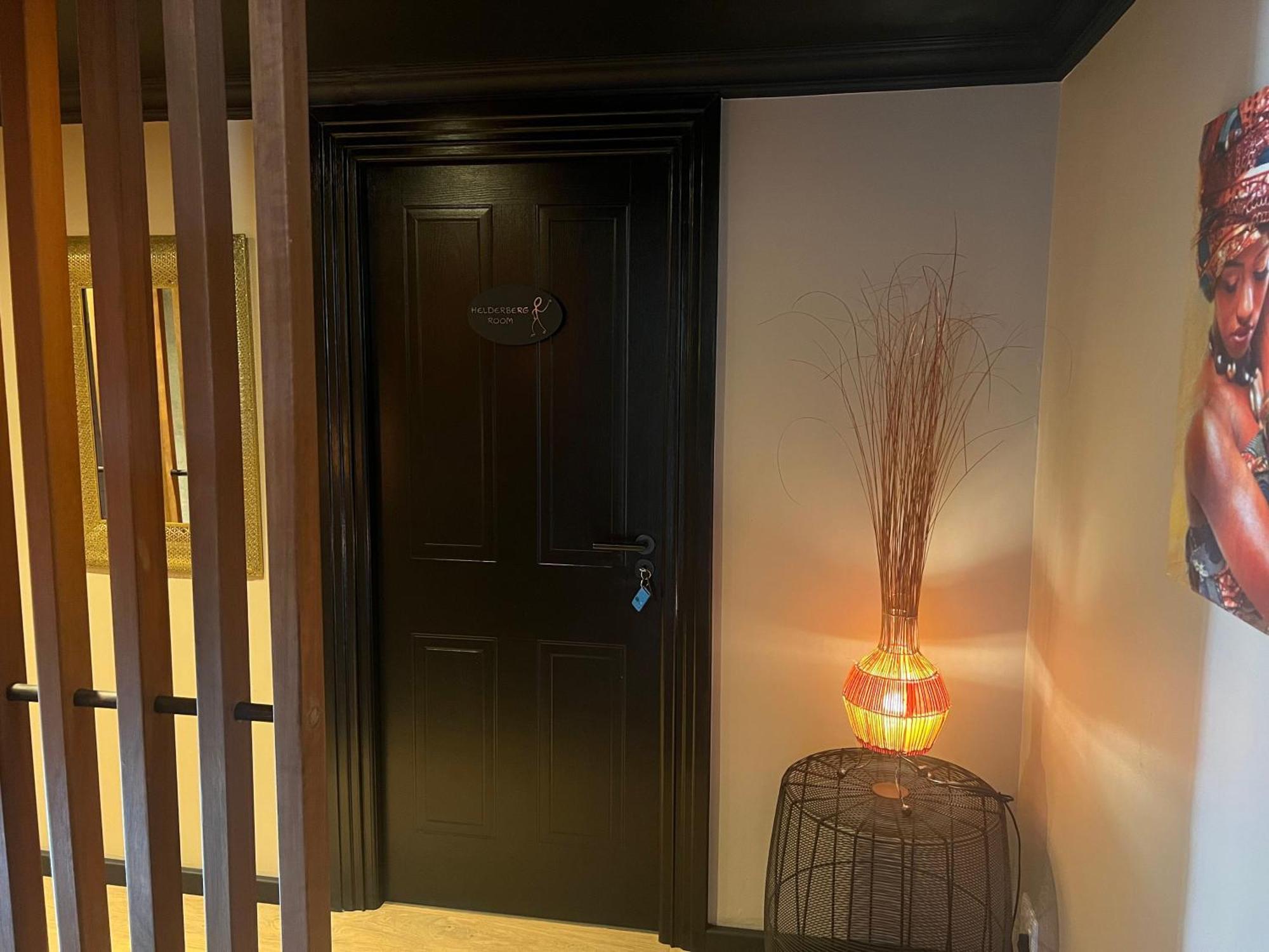 Yebo Boutique Guesthouse Somerset West Dış mekan fotoğraf